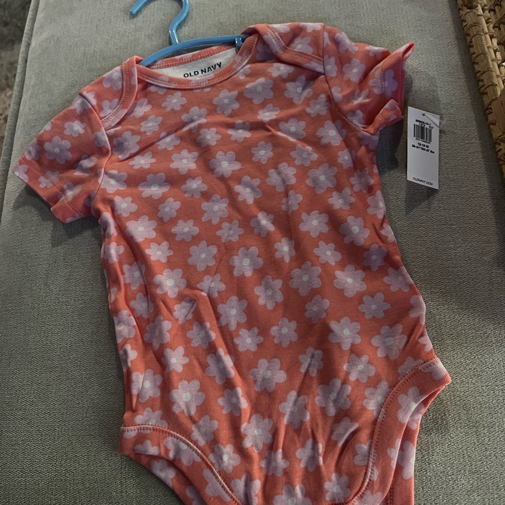 Old Navy Floral Onesie 12-18 months Bundle